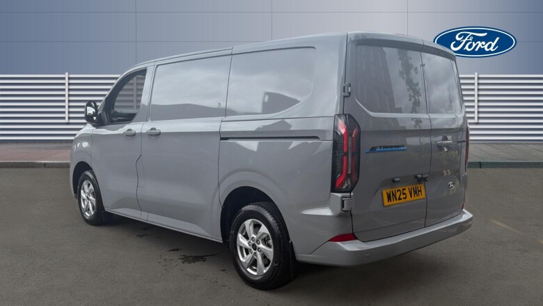 Ford Transit Custom E-320 L1 Rwd 100kW 65kWh H1 Van Limited Auto